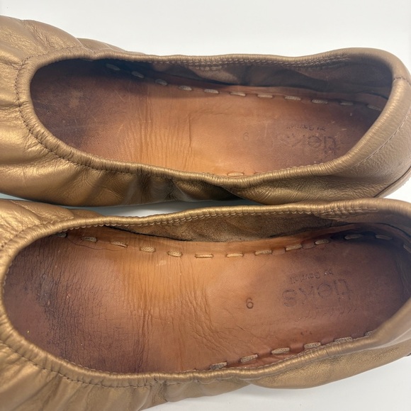 Tieks Gold Flats Size 9 Leather Metallic - Picture 8 of 13